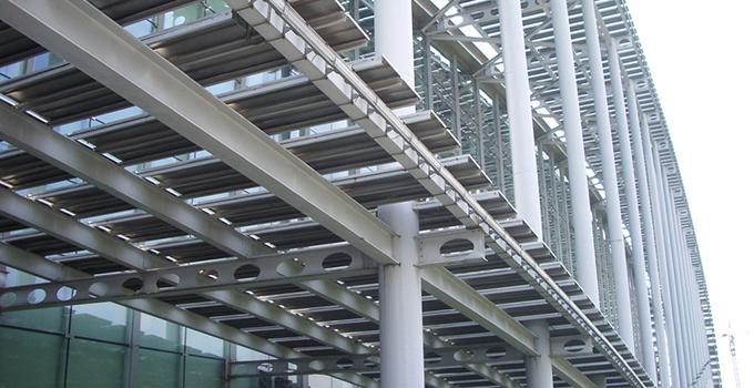 太原钢结构使用的钢材产生脆性的主要因素